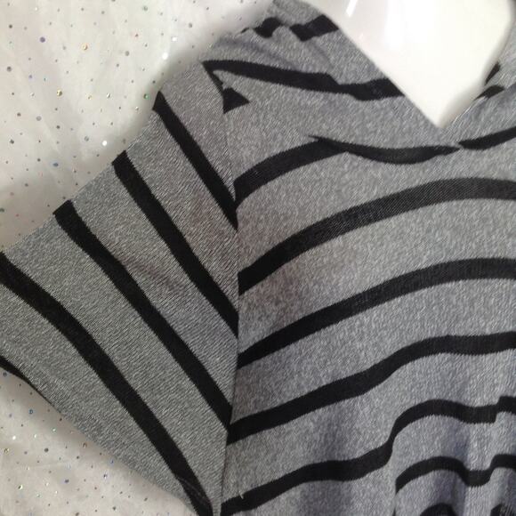 INC Gray Cropped Striped Dolman Hooded Lightweight Sweater Women's Size Small - Picture 2 of 4